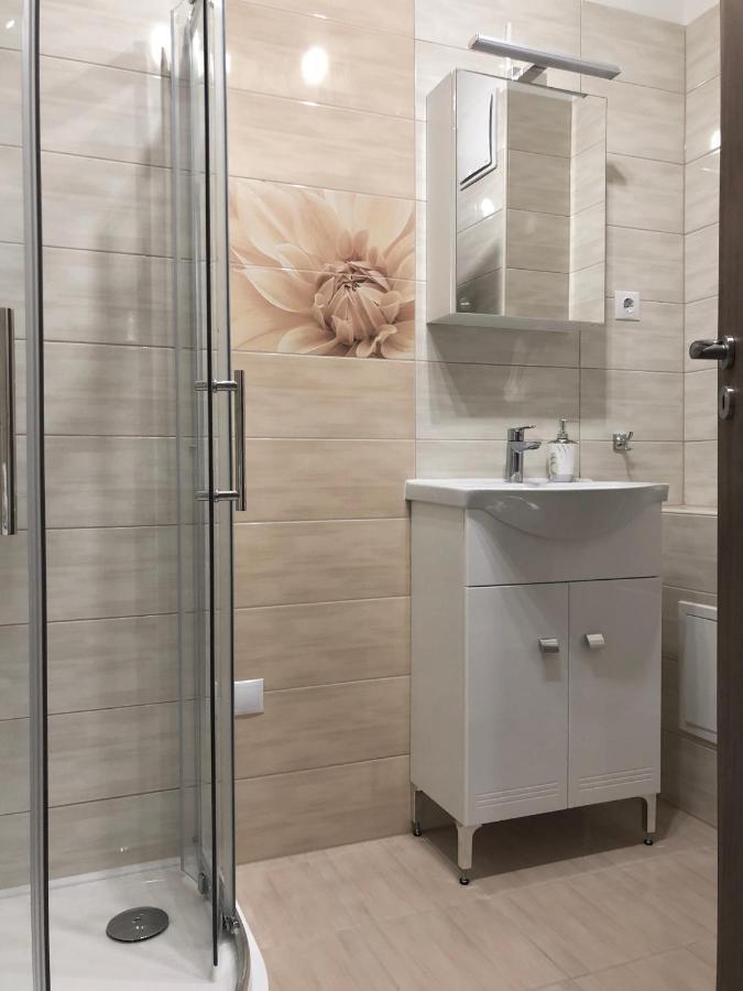 Exclusive Home - D. Apartman Печ Экстерьер фото